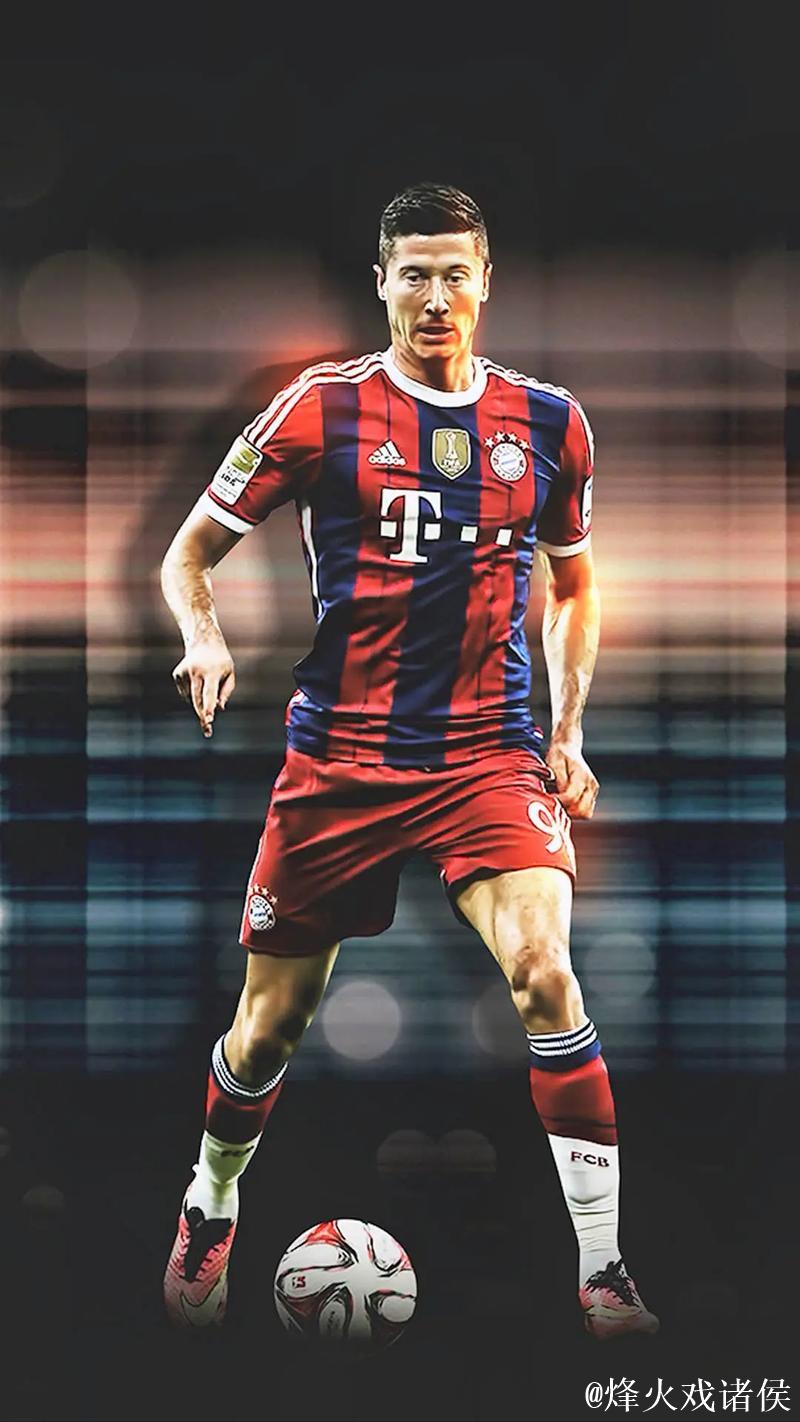 莱万多夫斯基荣膺本赛季德甲最佳球员 莱万多夫斯基荣膺本赛季德甲最佳球员