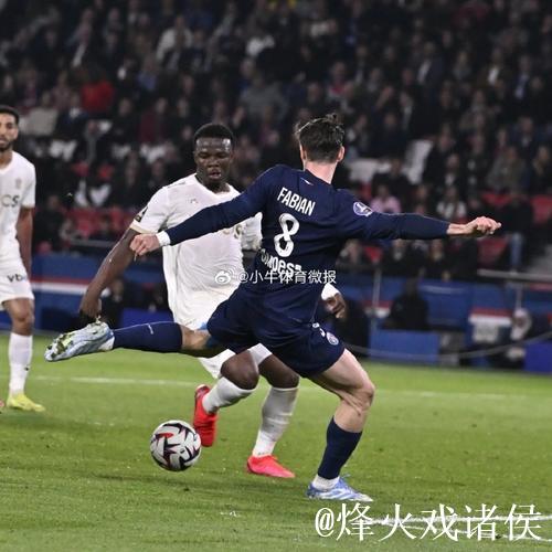 法甲-巴黎1-3尼斯 赛季联赛不败金身遭破 法甲-巴黎1-3尼斯 赛季联赛不败金身遭破